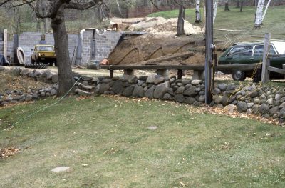 11_Sculpture Bench Area_Wall Below Bench_1982